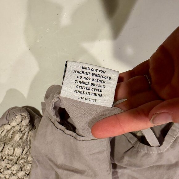 Artelier Nicole Miller Woven Lattice Chevron Knit Gray Pillowcases Set 2 Bedding - Picture 5 of 6